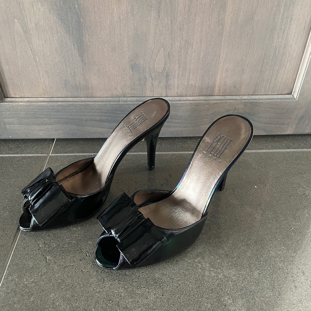 Brand New Dyane Pelle Dress Slides
